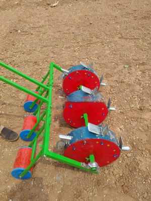 Empuje el cultivo manualmente del plantador de la semilla del maíz del SGS del equipo de las herramientas para el llano