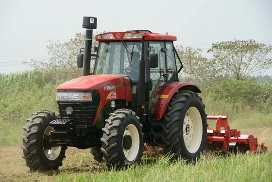 Tractor agrícola de la refrigeración por agua del motor del euro III del tractor de granja 130HP