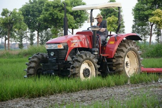 Tractor agrícola de la refrigeración por agua del motor del euro III del tractor de granja 130HP